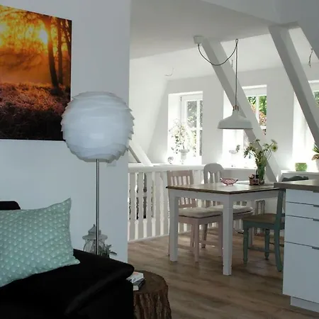 At The Eichenpark * Dohle