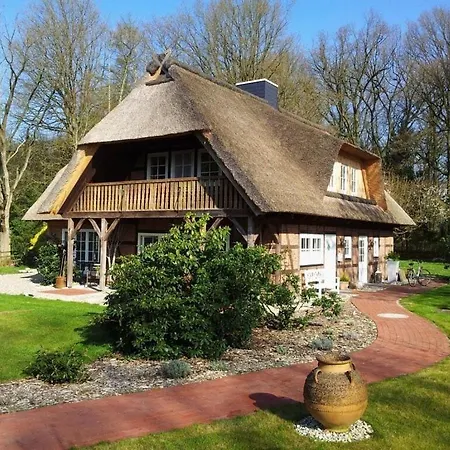 At The Eichenpark * Dohle